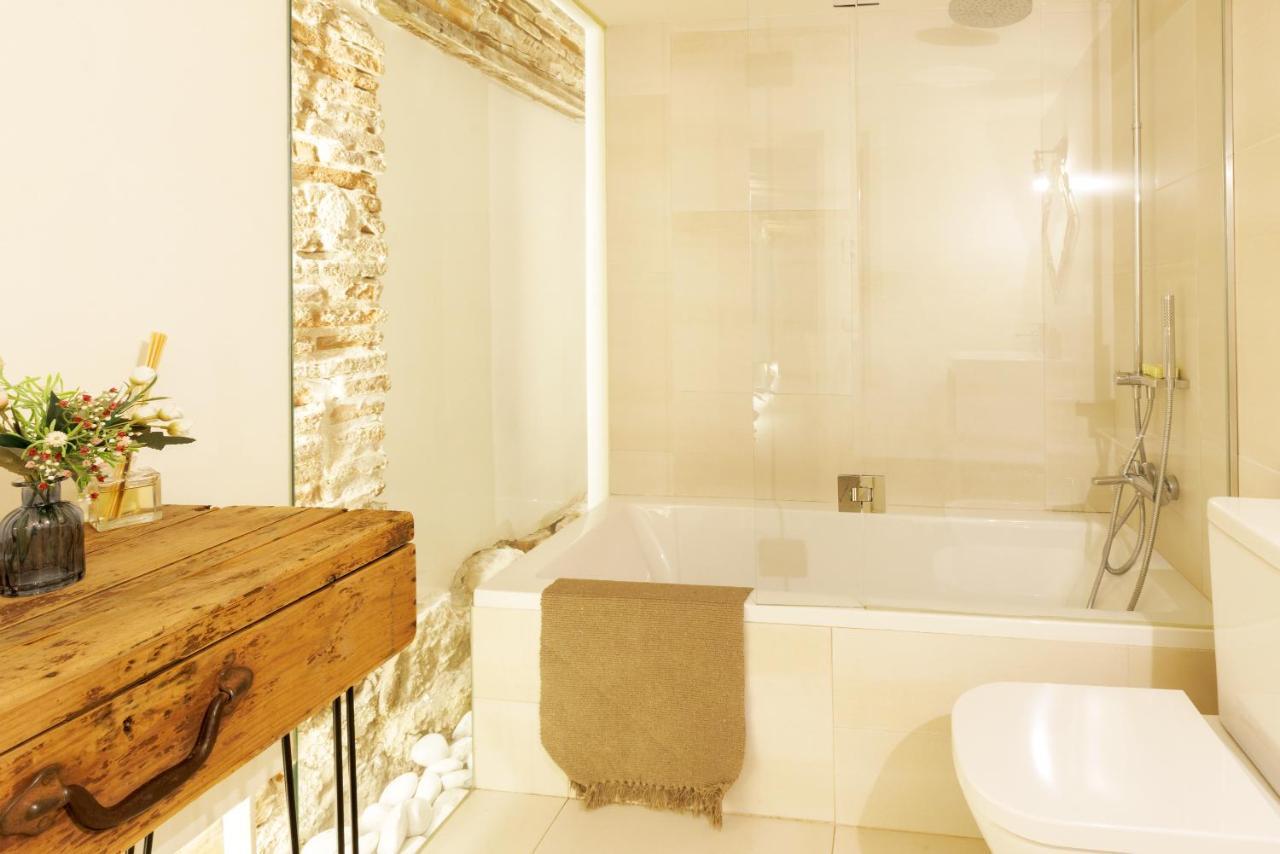 Casa Deluxe Herreros الكالا ذي إِناريس المظهر الخارجي الصورة