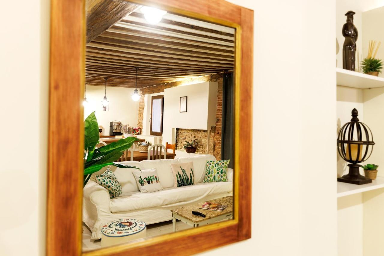 Casa Deluxe Herreros الكالا ذي إِناريس المظهر الخارجي الصورة
